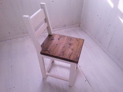 画像1: 無垢ヒノキで造る　チェア　椅子　イス　h500 【ステインオーク×ミルキーホワイト】　セミオーダー品