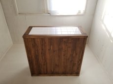 画像5: 無垢材で造る　タイルラック　キッチンカウンター　h900 w950 d420  【オスモウォルナット】セミオーダー品 (5)