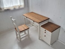 画像6: 無垢ヒノキで造る　パソコンデスク　学習机　ミシン台　【type2】　h700 w1000 d500 【オスモオーク×ミルキーホワイト】　セミオーダー品　 (6)