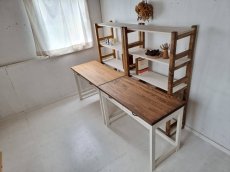 画像5: 無垢ヒノキで造る　パソコンデスク　学習机　ミシン台　【type2】　アイアン取手　h700 w1000 d500 【オスモオーク×ミルキーホワイト】　セミオーダー品　 (5)