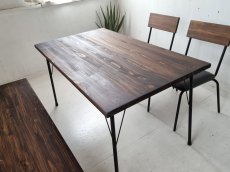 画像3: 無垢ヒノキで造る家具　アンティーク風　パソコンデスク　鉄脚　アイアン脚　h710 w1300 d750  【ステインオーク】セミオーダー品 (3)