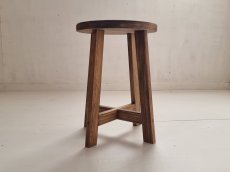 画像5: 無垢ヒノキで造る家具　アンティーク風　アイアン脚引き出しなしデスク・マルスツールの２点セット 【オスモウォルナット薄め】　セミオーダー品  (5)