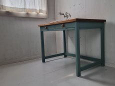 画像3: 無垢ヒノキで造る　パソコンデスク　学習机　ミシン台　【type2】　h700 w950 d620 【オスモオーク×アンティークブルー】　セミオーダー品　 (3)