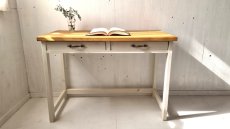 画像5: 無垢ヒノキで造る　パソコンデスク　学習机　飾り台　商品棚【type2】　取手違い３点セット　h700 w1000 d500 【オスモオーク×ミルキーホワイト】　セミオーダー品　 (5)