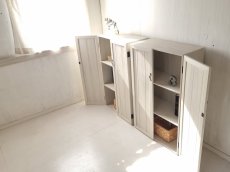 画像3: ナチュラルテイスト　キャビネット　観音開きタイプ　扉付　収納棚　木の扉　２点セット  h1098 w674 d325　【ミルキーホワイト】　セミオーダー品 (3)