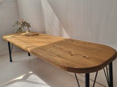 画像2: 無垢ヒノキで造る家具　アイアン脚ベンチスツール　鉄脚ベンチチェア　角アール加工　h410 w1400 d420 【オスモオーク】セミオーダー品 (2)