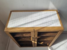 画像2: ナチュラルテイスト　キャビネット　観音開きタイプ　扉付　4段収納棚　タイルトップ　h800 w700 d355 【オスモオーク】　セミオーダー品 (2)