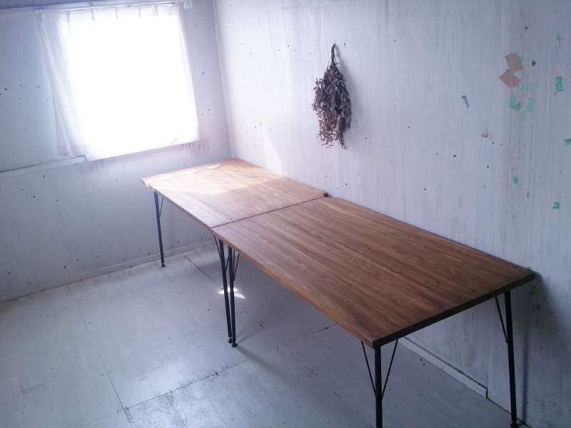 無垢ヒノキで造る家具 ワークデスク ダイニングテーブル 鉄脚 アイアン