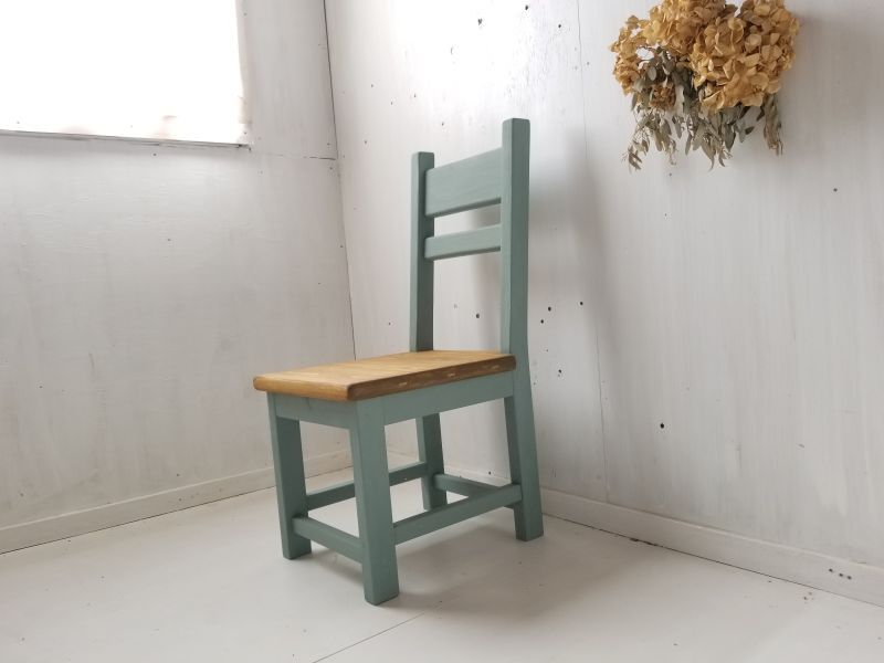 画像1: 無垢ヒノキで造る　チェア　椅子　イス　【アンティークブルー×オスモオーク】　セミオーダー品 (1)